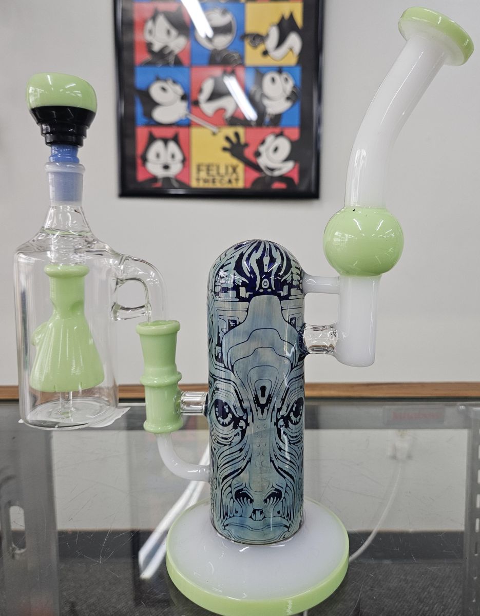 Glass and Ashcatcher2.jpg